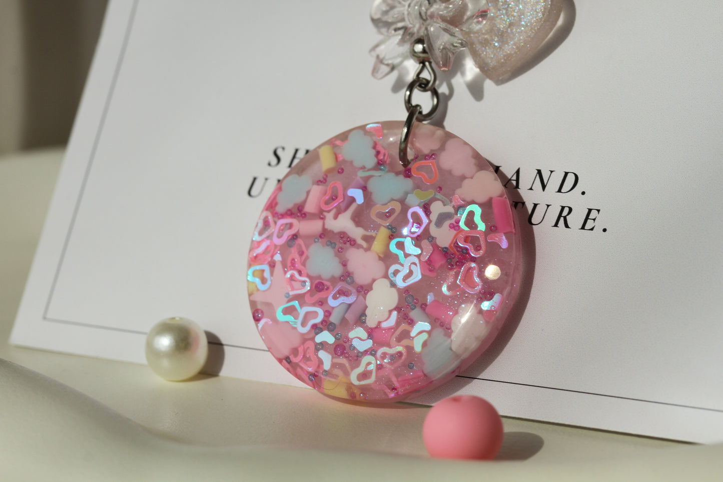 Bubblegum Charm – Schlüsselanhänger & Bag Charm in Rosa und Pink mit weißem Herz