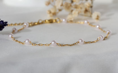 Pearl Veil – Zartes Armband mit Perlen
