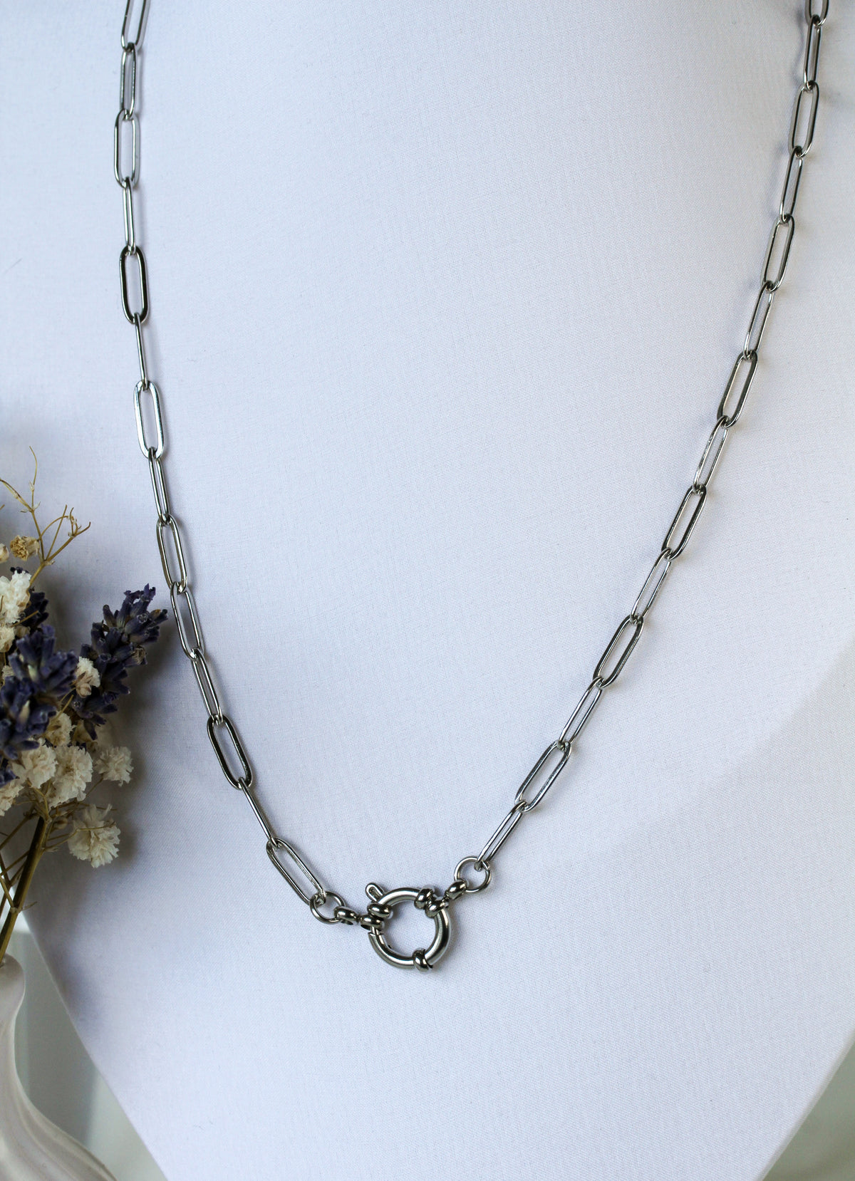 Silver Chain – Silberfarbene Halskette mit Ringverschluss
