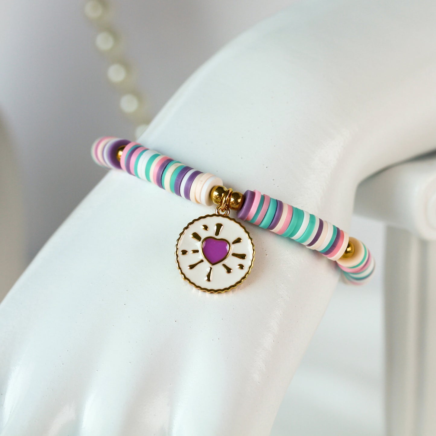 Radiant Heart – Katsuki-Armband mit Emaille-Herz