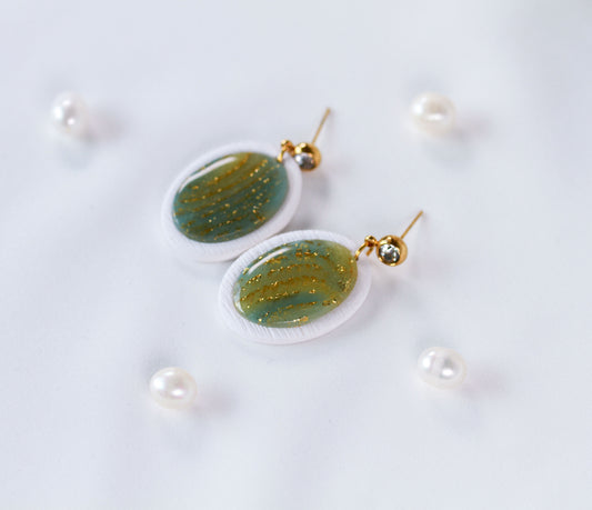 Ivory Sage Glow Oval – Ohrringe