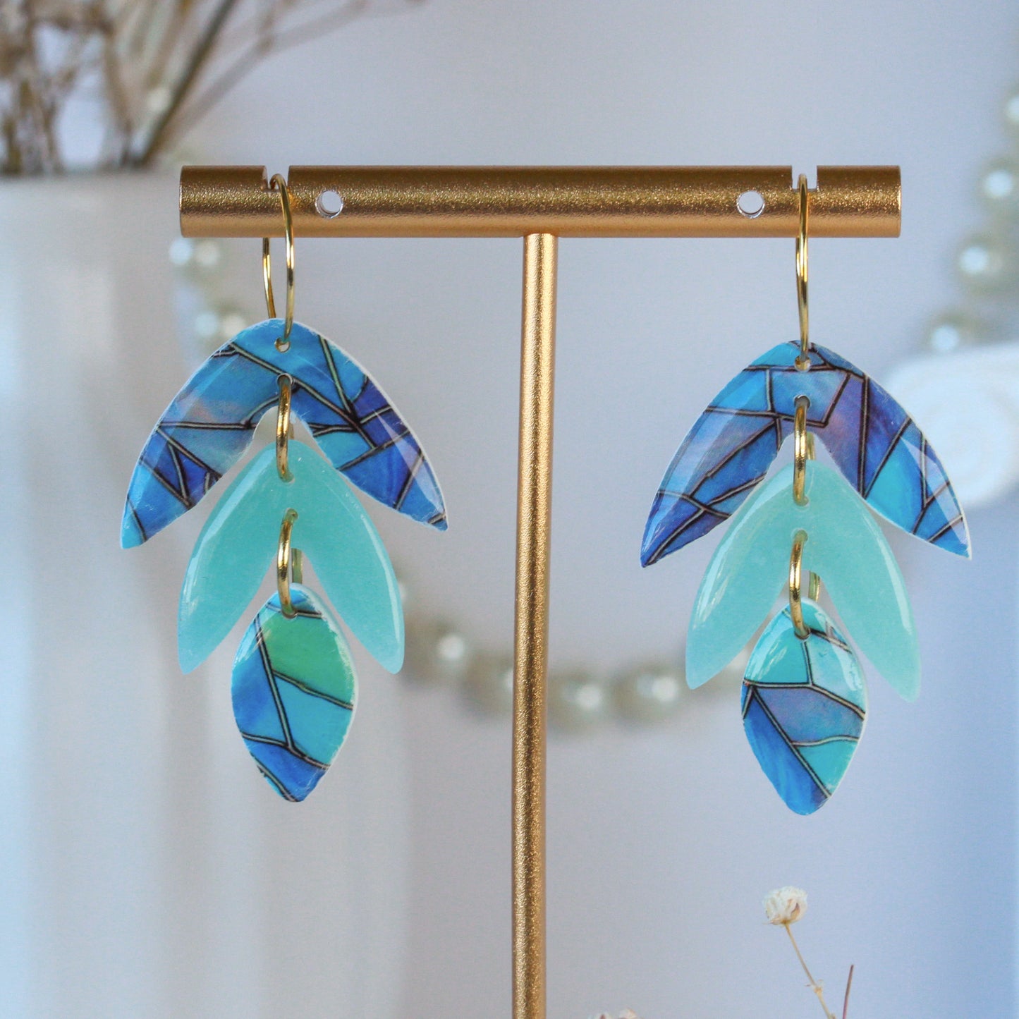 Ocean Mosaic Collection – Geometrische Ohrringe in Ozeanblau