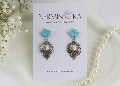 Türkise Oriental Boho Ohrringe mit Silberakzenten – Handgefertigte Polymer Clay Ohrringe