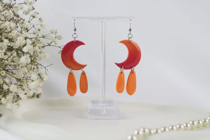 Lila-Orange Mond Farbverlauf – Handgefertigte Polymer Clay Statement Ohrringe