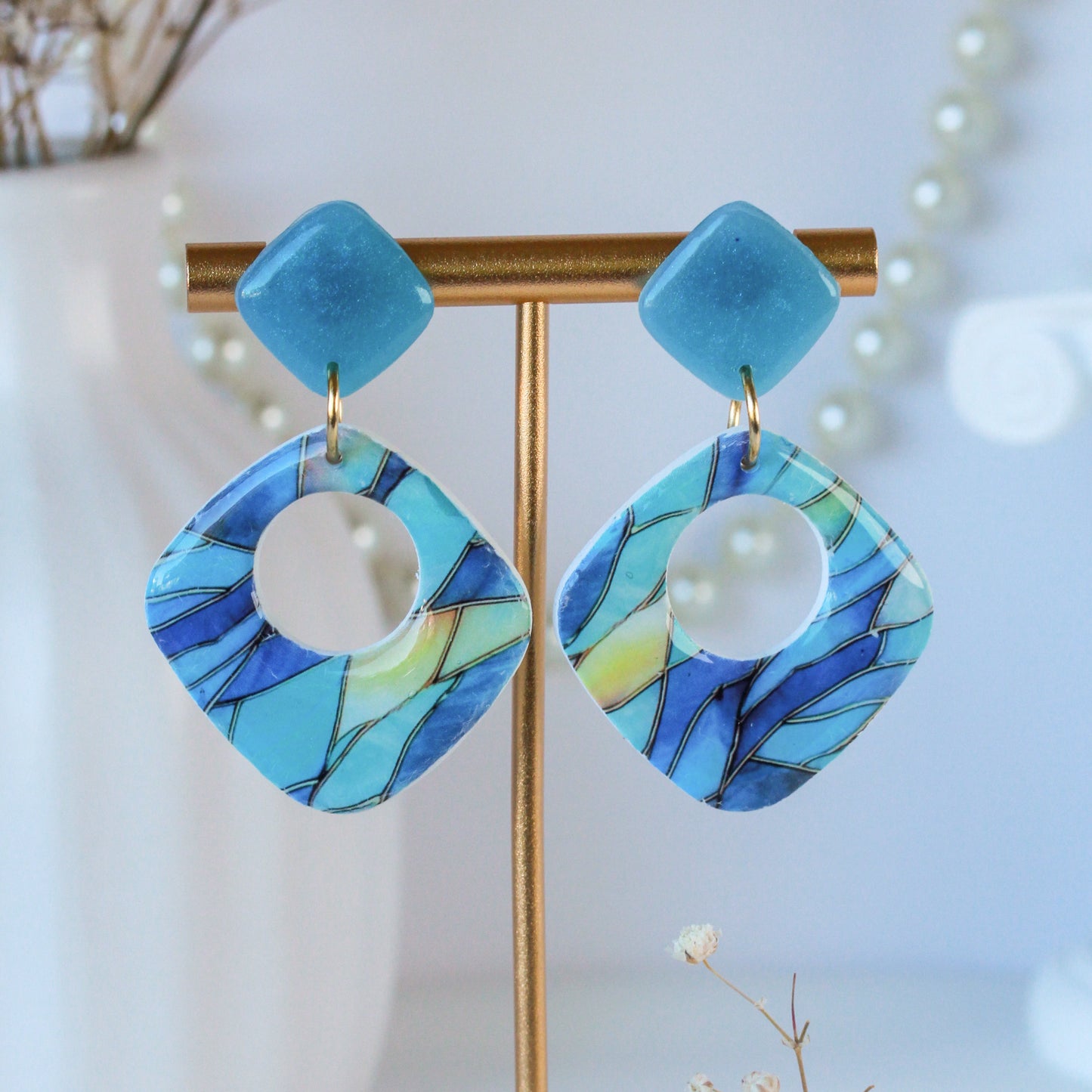 Ocean Mosaic Collection – Geometrische Ohrringe in Ozeanblau