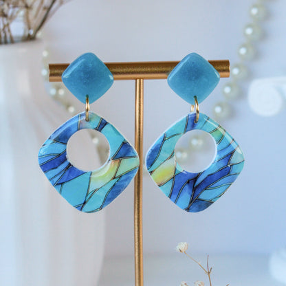 Ocean Mosaic Collection – Geometrische Ohrringe in Ozeanblau
