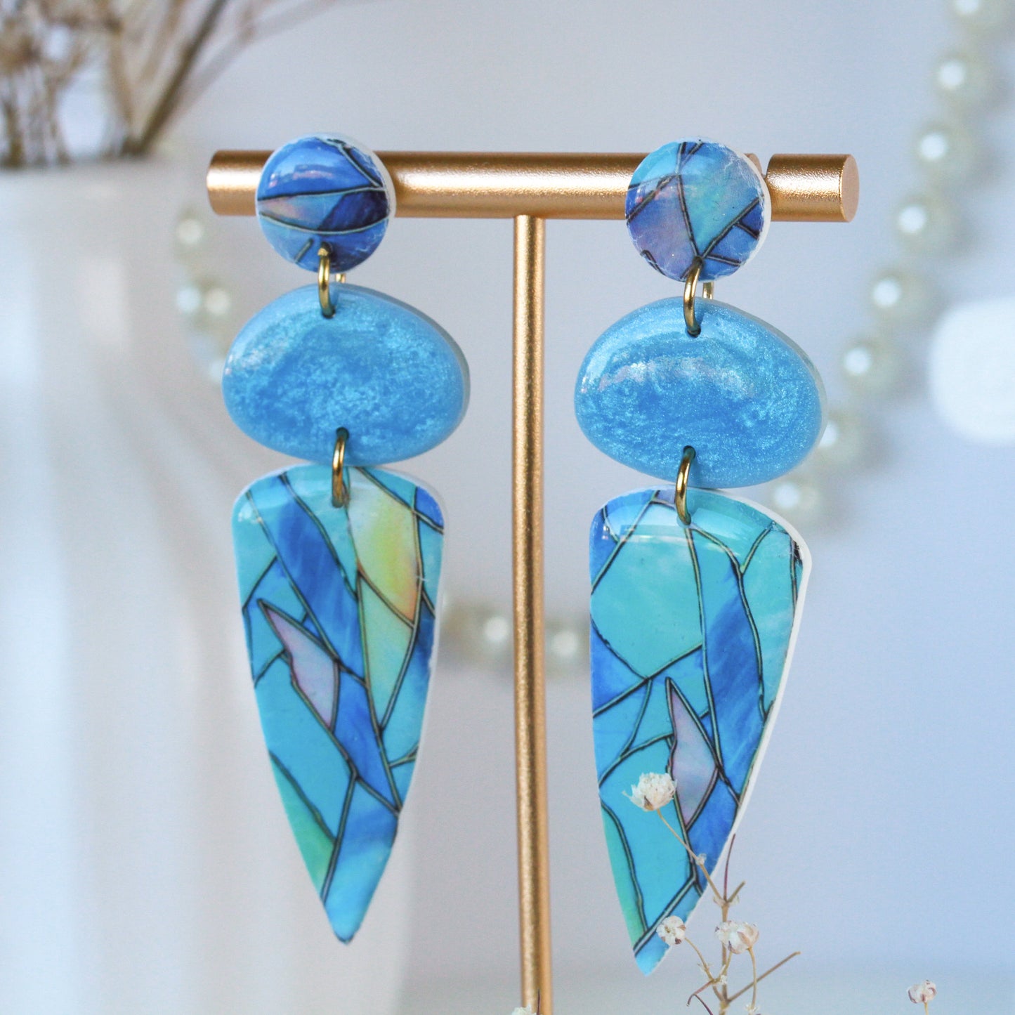 Ocean Mosaic Collection – Geometrische Ohrringe in Ozeanblau