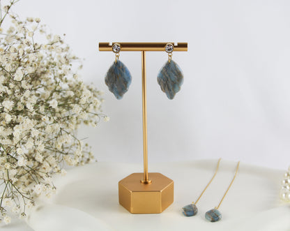 Blau-Grau Naturstein-Marmor Blatt Ohrringe – Elegante Polymer Clay Fadenohrringe