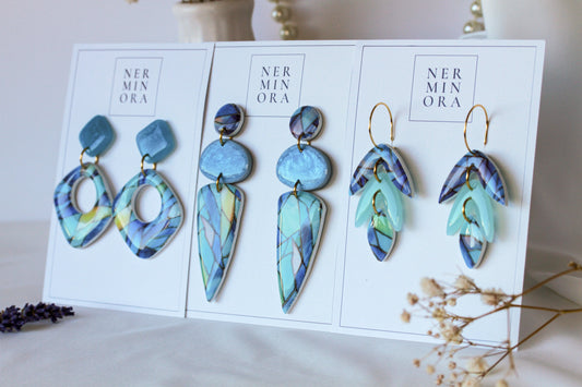 Ocean Mosaic Collection – Geometrische Ohrringe in Ozeanblau