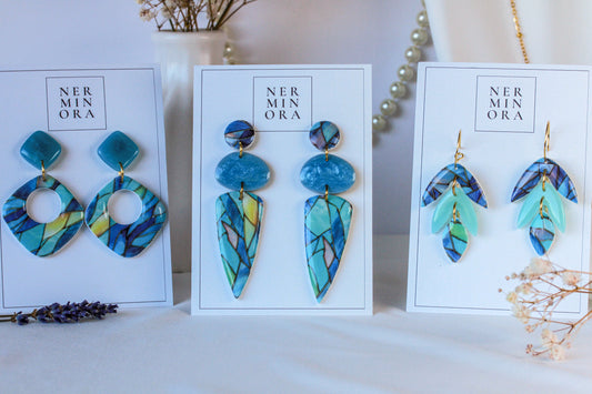 Ocean Mosaic Collection – Geometrische Ohrringe in Ozeanblau