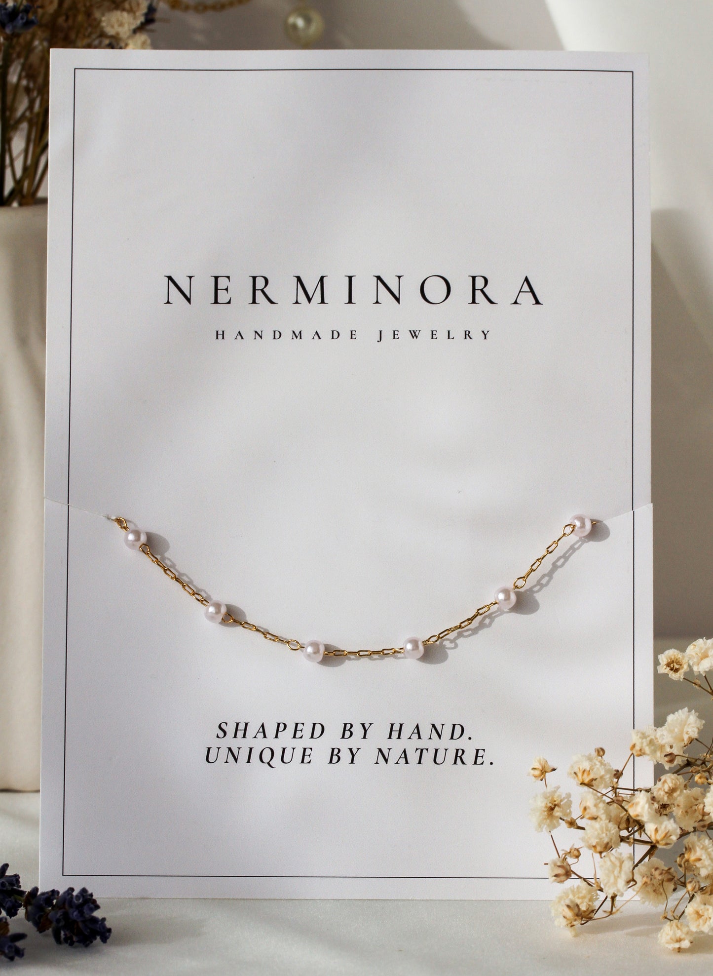 Pearl Veil – Zartes Armband mit Perlen