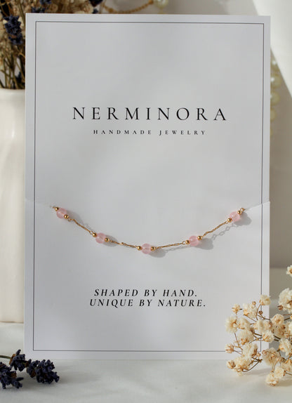 Rose Blush – Armband mit rosafarbenen Schmuckperlen