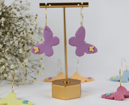 Bunte Butterfly Creolen – Handgefertigte Polymer Clay Schmetterling Ohrringe