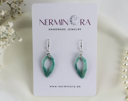 Elegante Grün-Silber Marmor Ohrringe – Handgefertigte Statement Kollektion