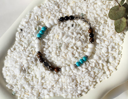 Orion Terra – Herrenarmband mit Natursteinperlen in Braun und Weiß
