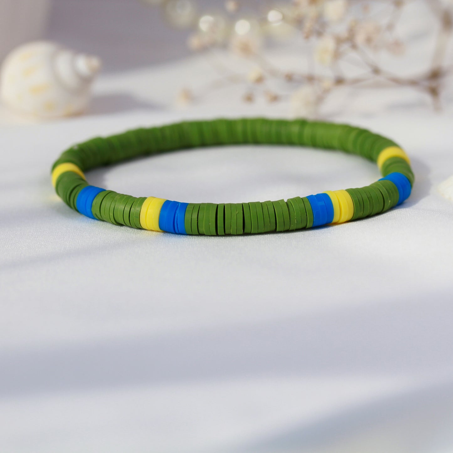 Safari Oasis – Katsuki-Armband in Olivgrün, Blau und Gelb