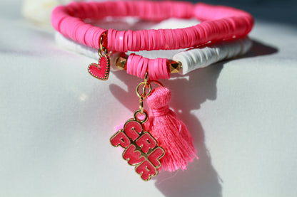 Girl Power – Katsuki 2er-Armbandset in Weiß und Neon-Pink