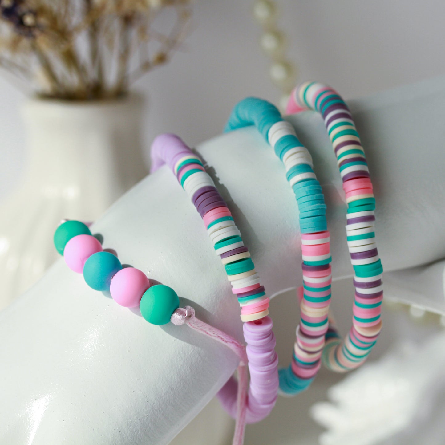 Pastel Breeze – Katsuki 4er-Armbandset in Flieder, Rosa und Mint