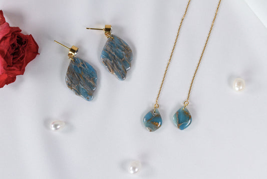 Blue Grey Marble Leaf – Ohrringe