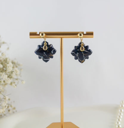 Elegante Blau-Gold Marmor Ohrringe – Statement Ohrringe aus Polymer Clay | Kollektion Marbela