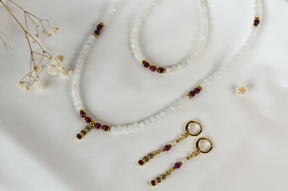 Scarlet Moon – Schmuckset mit Rubin, Mondstein und Zirkonia-Anhänger