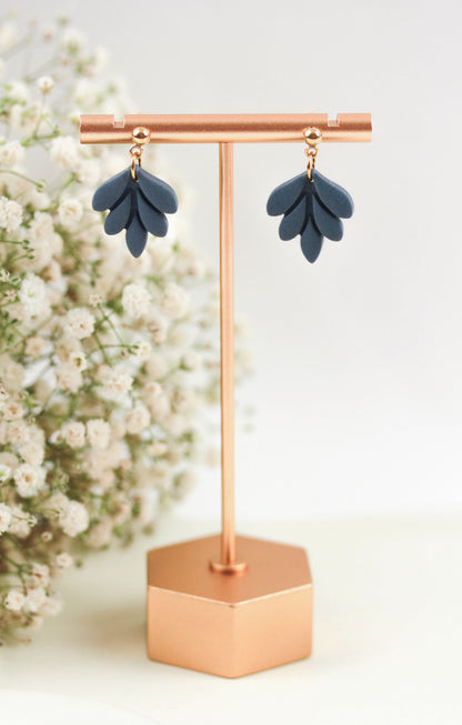Kleine Blatt Ohrringe – Handgefertigte Polymer Clay Statement Ohrringe | Dewlight