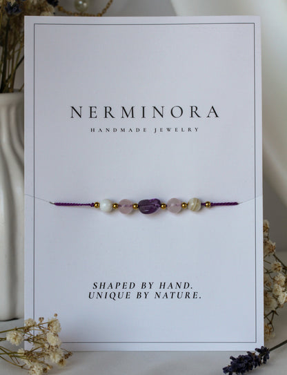 Lilac Harmony – Armband mit Perlmuttperle, Rosenquarz & Amethyst