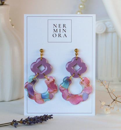 Lilac Mosaic – Offene florale Ohrringe im Farb-Mosaik