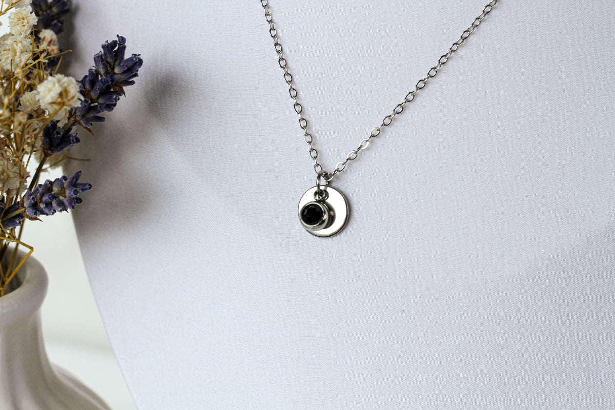 Birthstone Glow – Halskette in Geburtssteinfarbe