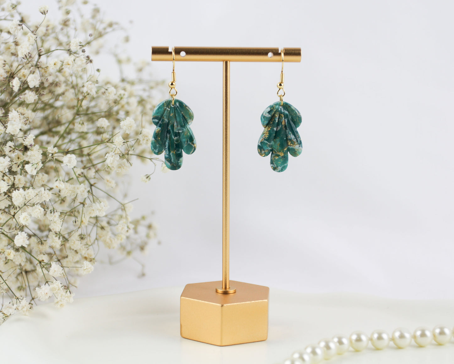 Elegante grün goldene naturinspierierte Verdi Lapponia Polymer Clay Ohrringe - Kollektion