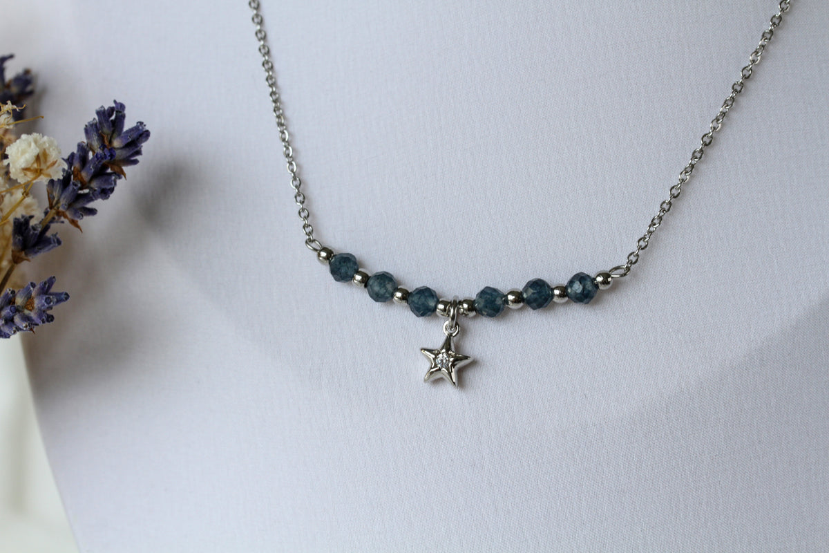 Sapphire Starlight – Schmuckset mit Saphir und Sternanhänger