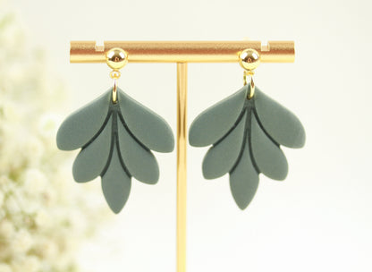 Große Blatt Polymer Clay Ohrringe – Kollektion Dewlight