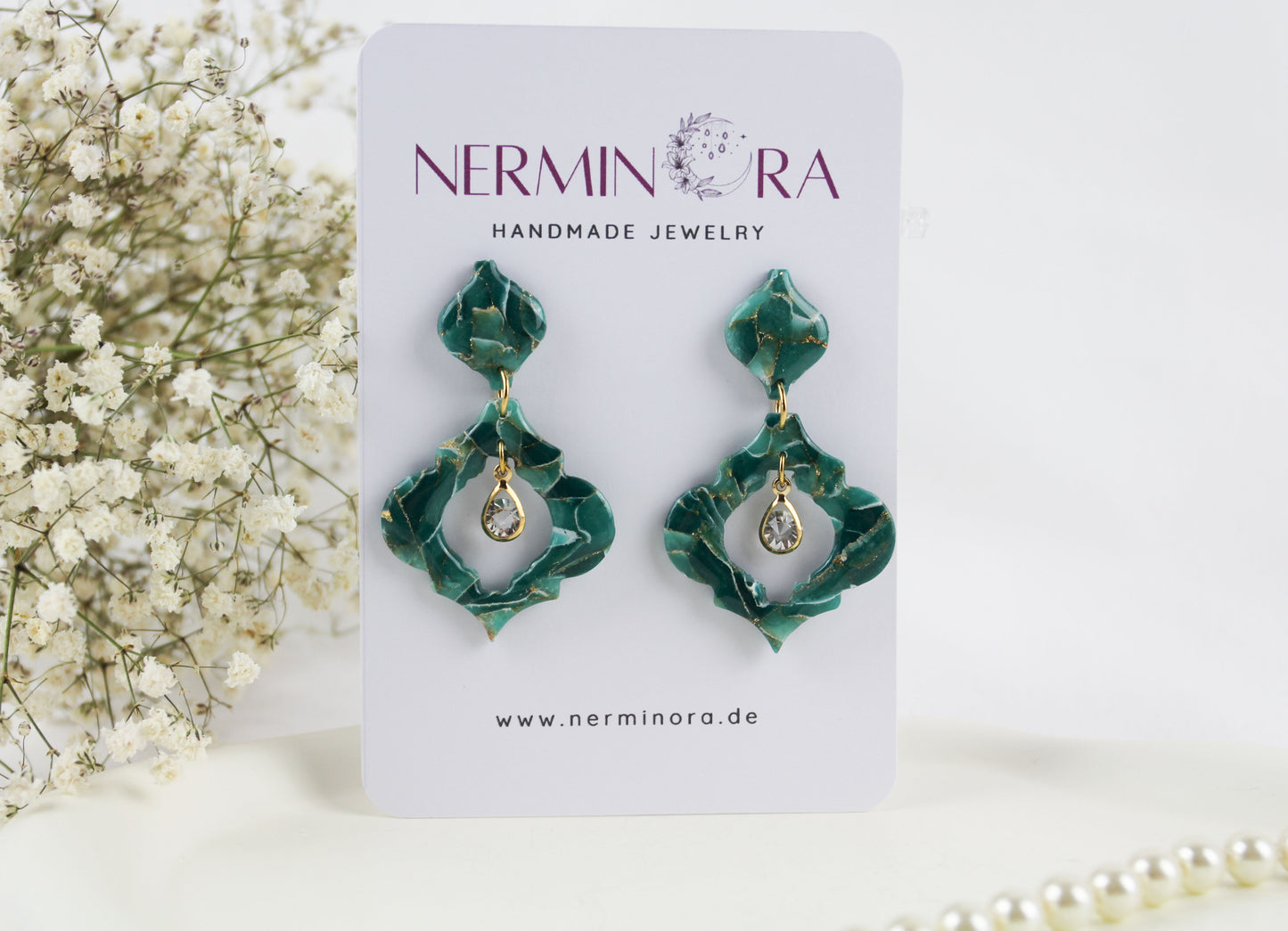 Elegante grün goldene naturinspierierte Verdi Lapponia Polymer Clay Ohrringe - Kollektion