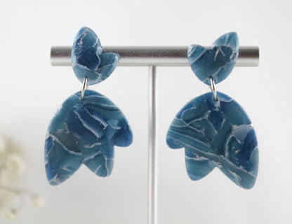 Blaue Naturstein-Marmor Flügel Ohrringe – Kollektion Marbela | Handgefertigt