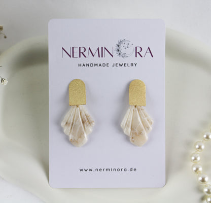 Weiß-Beige-Gold Geometrie – Handgefertigte Polymer Clay Statement Ohrringe