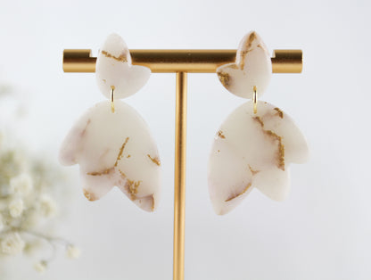 Transparente Weiß-Gold Braut Statement Ohrringe – Handgefertigte Polymer Clay Hochzeitsohrringe