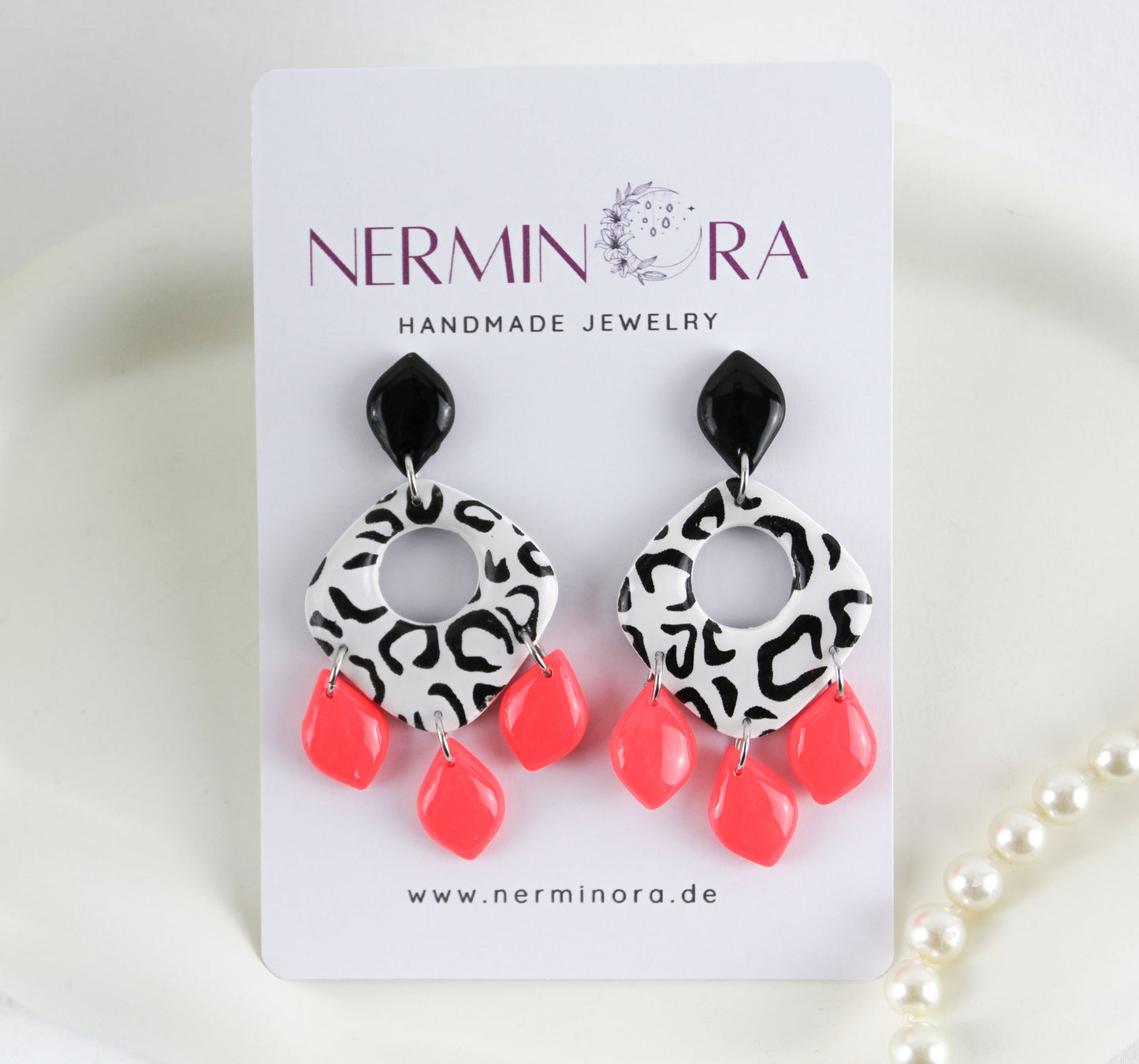 Leo Point Neon – Handgefertigte Statement Polymer Clay Ohrringe