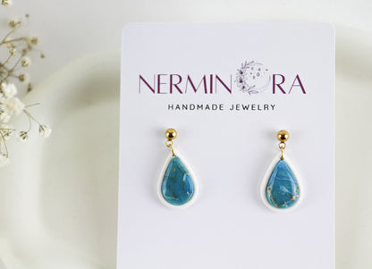 Türkis-Weiß Marmor Tropfen Ohrringe – Handgefertigte Polymer Clay Statement