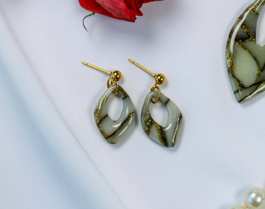 Sage Marble Leaf Mini – Ohrringe