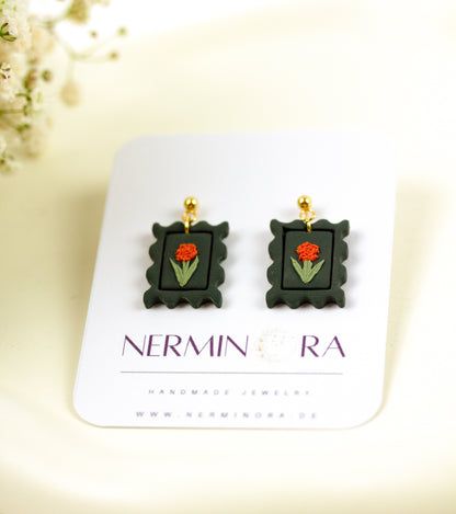 Marigold – Kleine handgefertigte Blumen-Ohrringe aus Polymer Clay