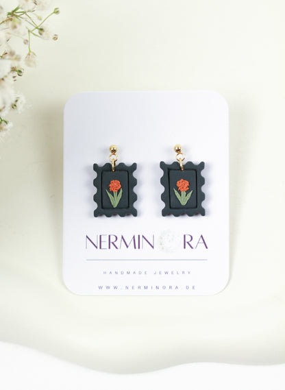 Marigold – Kleine handgefertigte Blumen-Ohrringe aus Polymer Clay