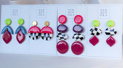 Electric Bloom – Dreistufige Neon-Ohrhänger in Limette, Blau und Fuchsia