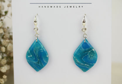 Statement Polymer Clay Ohrringe | Handgefertigte elegante Blau Silberne Marmor Swing | Kollektion