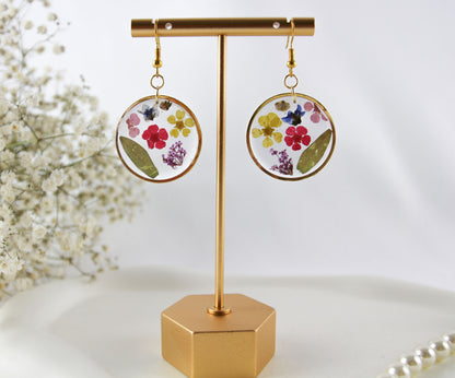 Echte bunte Blüten in Resin – Handgefertigtes Schmuckset für Sie