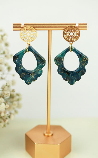 Grün-Schwarz-Gold Marmor Ohrringe – Handgefertigte Polymer Clay Statement