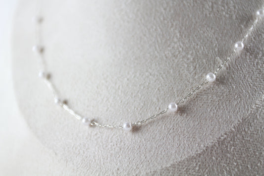 Elegante Perlenkette mit Edelstahlverschluss – Handgefertigt