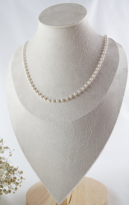 Zarte elegante Perlenkette – Handgefertigte klassische Halskette