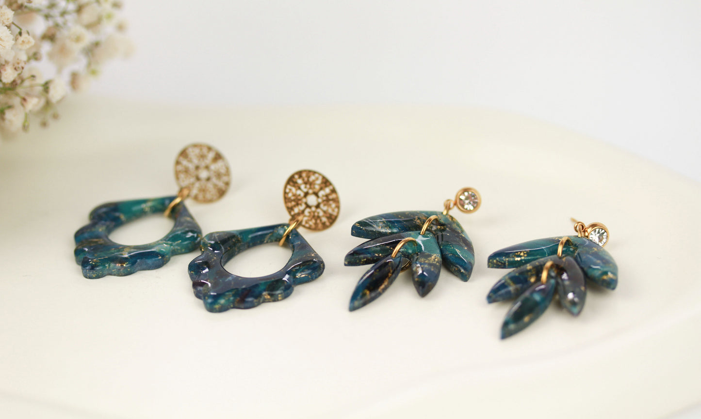 Grün-Schwarz-Gold Marmor Ohrringe – Handgefertigte Polymer Clay Statement