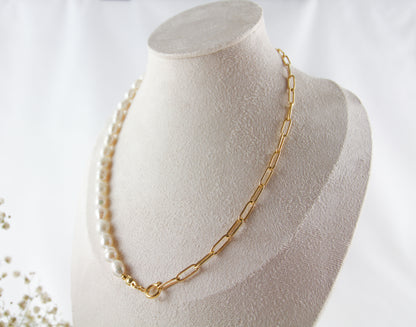 Perlenkette mit Süßwasserperlen – Minimalistisch & Handgefertigt