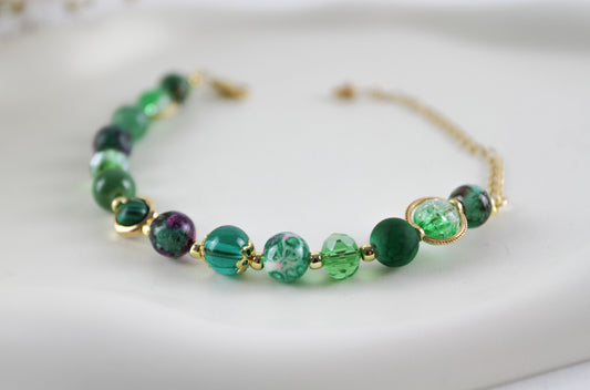 Green bracelet with crystal stones and malachite natural stone